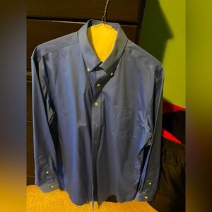 Men’s JosA Bank Dress Shirt.